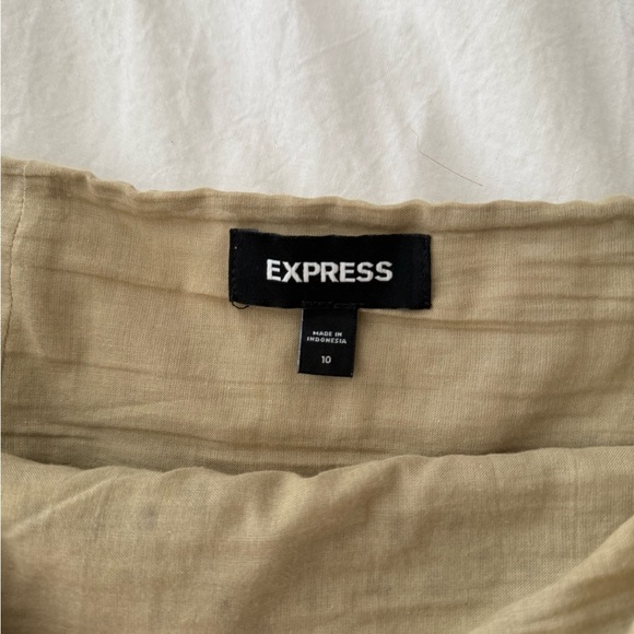 Express Bubble Mini Skirt with Ruffled Tiers - Picture 6 of 10